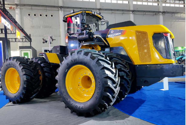 Thêm bước đột phá - Động cơ Guangkang lần đầu tiên được tích hợp thành công trên máy kéo nặng của LiuGong.